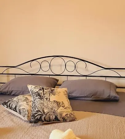 Apartamento Gaiaura Saloon *
